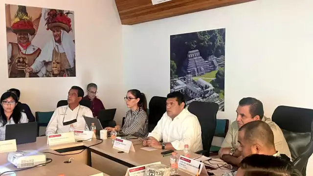 Javier May estuvo acompañado de Antonio Sánchez Carrasco, director de Fonatur Tren Maya durante su visita a Cancún