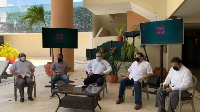 Ramírez Marín se reunió con representantes del sector empresarial para compartir su propuesta "Sabor a Mérida"
