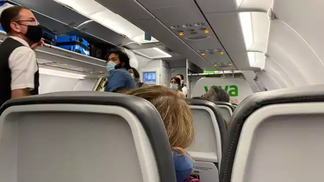 EL personal de VivaAerobus no dio más detalles sobre el atraso en el despegue del avión a sus pasajeros en la CDMX