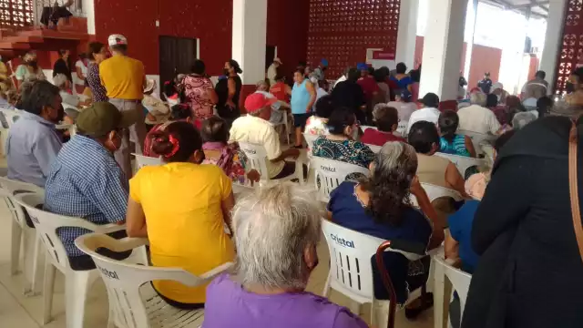 Durante 3 horas se realizó el pago de la pensión