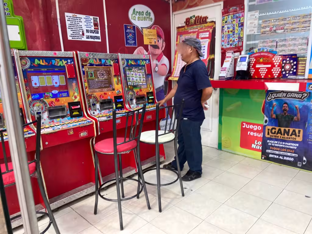 Detectan cerca de 70 tragamonedas ilegales en colonias de Cancún