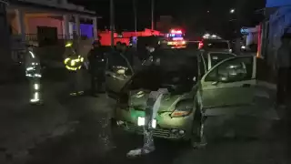 Queman auto en la colonia Pacto Obrero en Chetumal; es el tercero en la semana