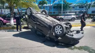 El hombre se desmayó al volante en un fraccionamiento de Ciudad del Carmen