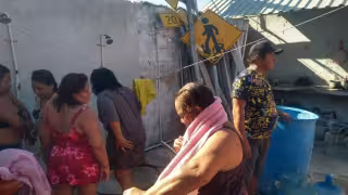 Turistas nacionales e internacionales no pudieron utilizar los baños para enjuagarse