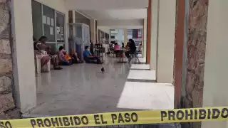 Trabajadores del Ayuntamiento de Felipe Carrillo Puerto cumplen una semana en huelga