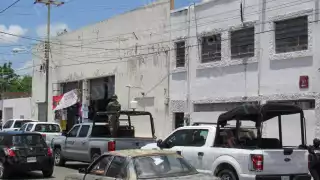 La FGR, SSP Yucatán, Ejército federal y Marina participan en el cateo