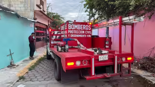 Flamazo por presunta fuga de gas moviliza a Protección Civil en Ciudad del Carmen