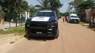 Al lugar llegaron elementos periciales, personal de la policía de Quintana Roo y agentes del Servicio Médico Forense (SEMEFO)