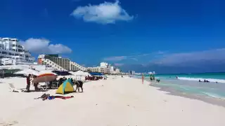 Las autoridades hicieron un llamado a continuar aplicando las medidas de sanidad emitidas por las autoridades de salud Foto: Por Esto! Quintana Roo