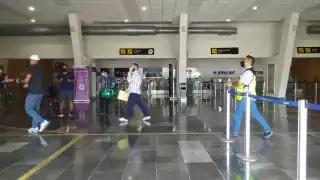 United Airlines, es la única aerolínea que ofrecía vuelos internacionales entre Carmen y Estados Unidos, pero suspendió sus operaciones