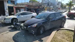 Accidentes viales en Ciudad del Carmen generan congestionamiento vial 