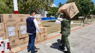Elementos del Ejército Mexicano jurisdiccionados a la 32/a. Zona Militar proporcionaron apoyo en recepción y distribución de dichos insumos