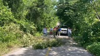 Hasta el momento ninguna autoridad de la CFE ha arribado a la zona