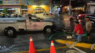 El nivel descendió después de tres horas que cayó la precipitación pluvial.
