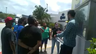 Los concesionarios exigen una solución a sus problemas