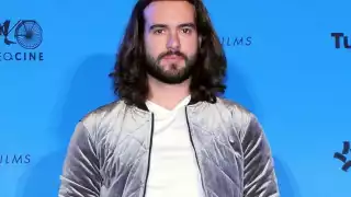 Pablo Lyle dejó atrás su larga cabellera café que lucía en las novelas y películas