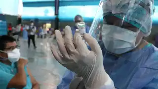 La alerta del organismo internacional surge en el día en que se conmemora dos años de la primera muerte debido al COVID-19 en el mundo.