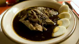 Por sus ingredientes, el relleno negro tiene un sabor característico que no a todos les gusta