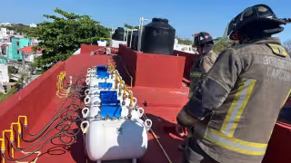 Corto circuito provoca incendio en un departamento de la SM 48 de Cancún