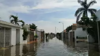 Doctores particulares han confirmado los padecimientos entre los vecinos. Foto: Por Esto!
