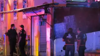 Bomberos controlaron el fuego en un puesto de celulares del mercado Lucas de Gálvez de Mérida