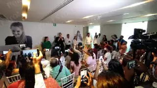 Marcelo Ebrard esperó al Gobernador de Quintana Roo para platicar con la prensa, pero al no llegar, el canciller habló sobre lo pactado en el desayuno con empresarios en Cancún