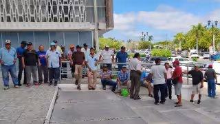 Pescadores de Campeche exigen 15 mil pesos por veda y advierten que irán al Palacio Nacional