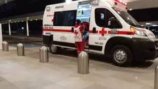 Los demás pasajeros del vuelo 1110 de VivaAerobus esperaron poco más de media hora para descender del avión