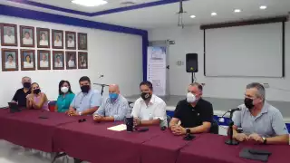 Empresarios rechazan reubicación de ambulantes en Playa del Carmen