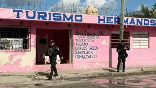 Joven pierde la vida al ser atacado a balazos en un local de El Crucero en Cancún