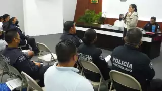 Policías de Cozumel aseguran que esto es sólo para mantenerlos 'callados'