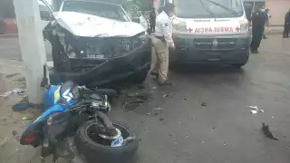 El motociclista fue reportado como grave