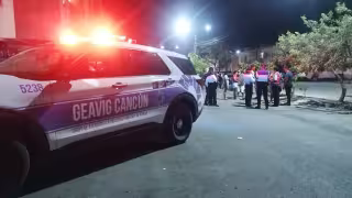 Mujer pierde la vida afuera de su domicilio por balas perdidas en la Supermanzana 260 de Cancún