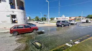 Exigen a la Alcaldía de Campeche atender hoyanco y fuga de agua en el Barrio Guadalupe