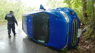 El vehículo permaneció abandonado en la carretera Tizimín-Colonia Yucatán