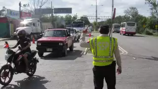 Alerta Vial Mérida: Cierran Periférico y reportan caos vial