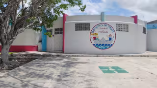 “Queremos que nos paguen todo”: Maestras de guardería en Campeche mantienen paro por segundo día