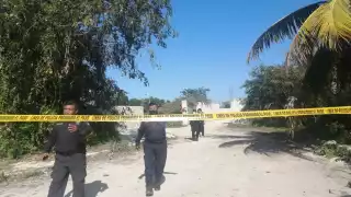 Los policías acordonaron el lugar luego de que cesaran los disparos