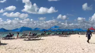 Baja afluencia turística en Isla Mujeres 'pega' a economía de vendedores