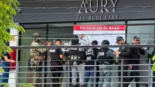 Fiscalía catea y asegura establecimiento en la Supermanzana 519 de Cancún; investigación continúa bajo reserva