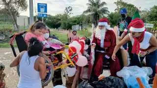 Fueron al menos 20 pequeños a quienes se les entregó un presente donado por los habitantes que se sumaron a esta acción altruista