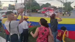 Comunidad venezolana se reúne en Cancún para festejar la caída del régimen de ese país