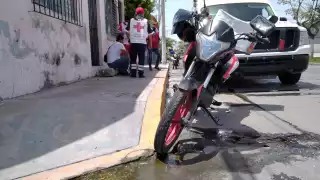 El hombre decidió esperar a unos familiares y luego ir al hospital