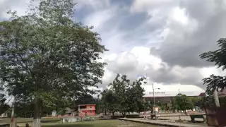 CFE sigue sin atender quejas en seis comunidades de Felipe Carrillo Puerto; llevan dos días sin luz