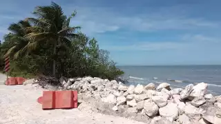 El área en cuestión se ubica a 200 metros de la caseta de cobro del Puente Zacatal, cerca de las bases de la Guardia Nacional y la Secretaria de Marina