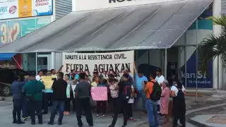 Constantemente sufren cortes del servicio de agua