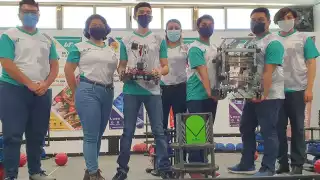 Los estudiantes de la UT Chetumal se enfrentaron a estudiantes de América Latina para ganar su pase al concurso en EU