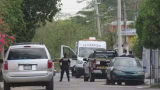 La policía arribó al lugar y acordonó la zona