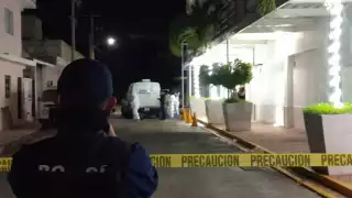 Hallan muerto a un hombre en una cuartería de Cancún