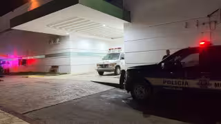 Hombre ingresa al Hospital General de Cancún tras ser víctima de un ataque armado